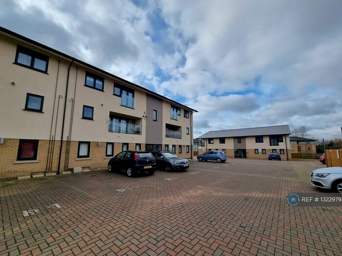 2 Bedroom Flat To Rent In Stonehouse Court, Stanground, Peterborough, PE2