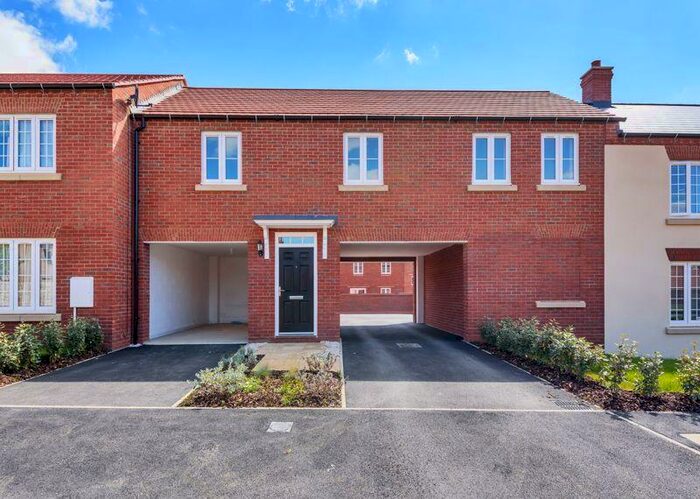 2 Bedroom Maisonette To Rent In Bishop Road, OX26