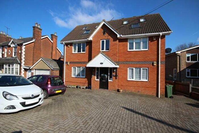 2 Bedroom Apartment To Rent In Chapel Street, Billericay, CM12