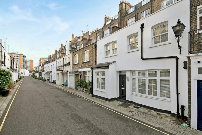 2 Bedroom Mews To Rent In Gloucester Place Mews, London, W1U