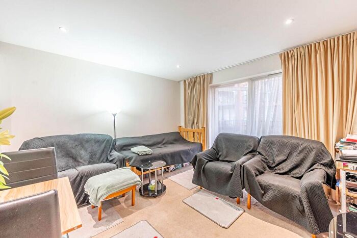 1 Bedroom Flat For Sale In Stanmore Place, Stanmore, HA7