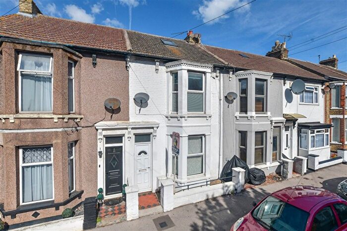 3 Bedroom Terraced House For Sale In Alma Road, Sheerness, Kent, ME12