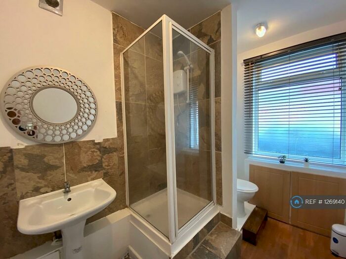 2 Bedroom Flat To Rent In Leicester, Leicester, LE3