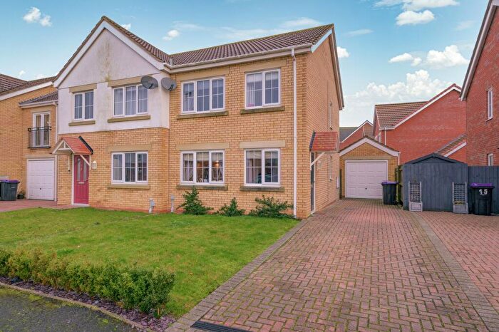 3 Bedroom Terraced House For Sale In Belton Park Road, Skegness, PE25