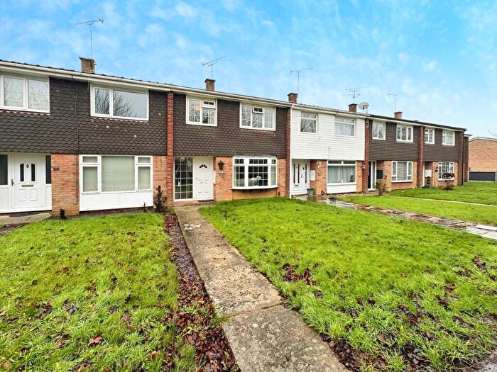 3 Bedroom Terraced House For Sale In Dorset Avenue, Chelmsford, CM2