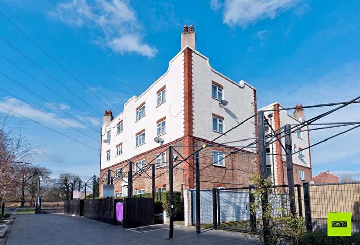 2 Bedroom Flat To Rent In Baltic Close, Colliers Wood, London, SW19