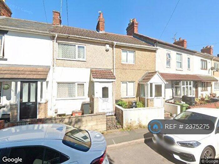 2 Bedroom Semi-Detached House To Rent In Dores Road, Swindon, SN2