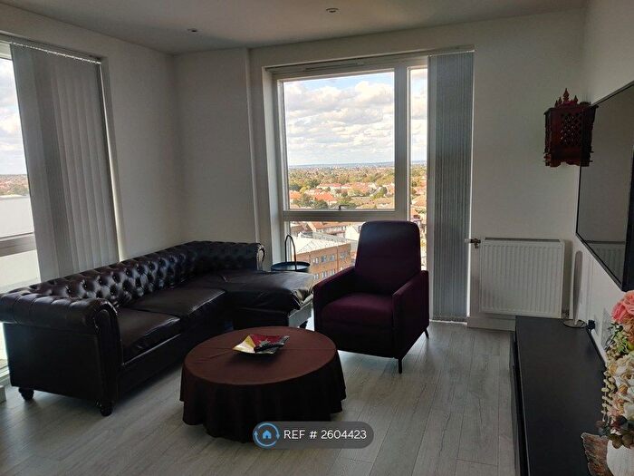2 Bedroom Flat To Rent In Liberty Court, Bexleyheath, DA6