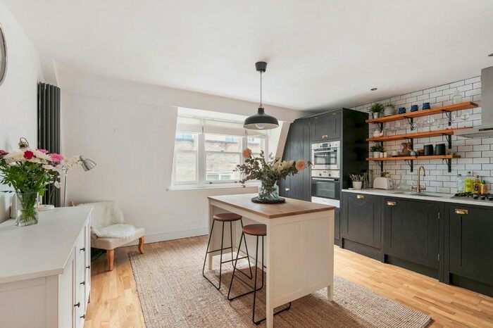 1 Bedroom Flat To Rent In Lansdowne Place, London, SE19