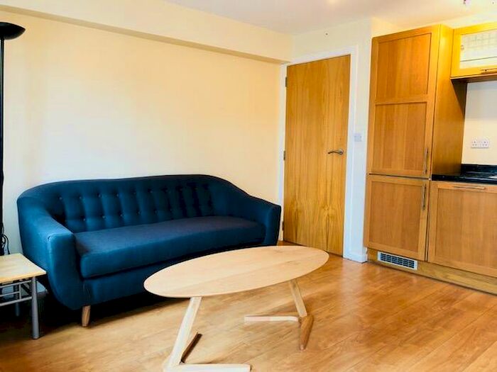 2 Bedroom Apartment To Rent In Parkers Apartments, Green Quarter, M4