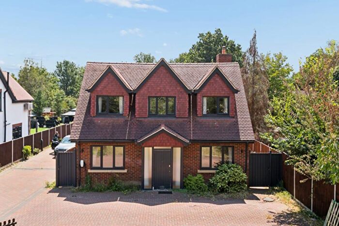 4 Bedroom Detached House For Sale In Wexham Park Lane, Wexham, Slough, SL3