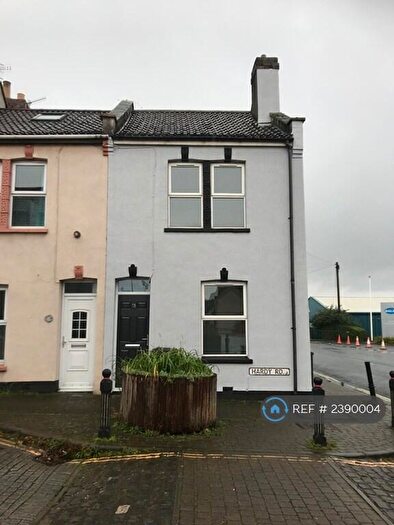 2 Bedroom End Of Terrace House To Rent In Hardy Road, Bristol, BS3