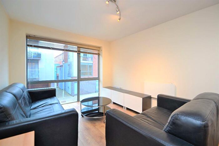 2 Bedroom Flat To Rent In Butcher Street, Leeds, LS11