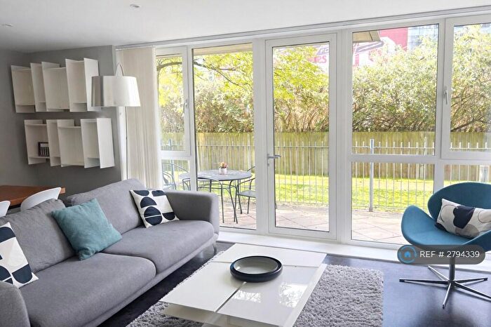 2 Bedroom Flat To Rent In Drayton Park, Highbury, London, N5