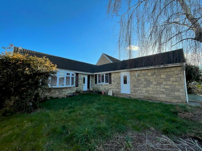 4 Bedroom Bungalow To Rent In Sibthorpe Drive, Sudbrooke, Lincoln, LN2