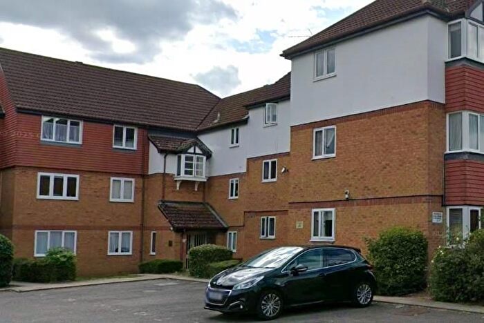 2 Bedroom Flat To Rent In Moray Close, Edgware, HA8