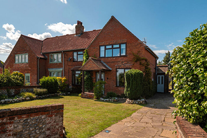 3 Bedroom Semi-Detached House For Sale In Raynham Road, Hempton, Fakenham, NR21