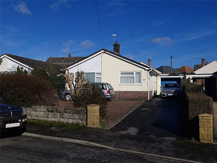 3 Bedroom Bungalow For Sale In Homefield, Shaftesbury, Dorset, SP7