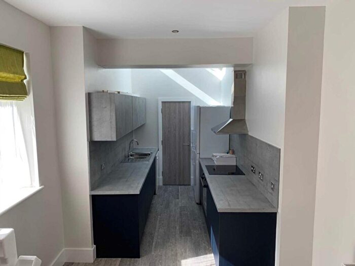 6 Bedroom Terraced House To Rent In Furness Road, Fallowfield, M14