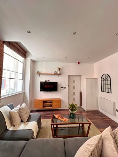 2 Bedroom Property To Rent In Hounds Gate, Nottingham, NG1