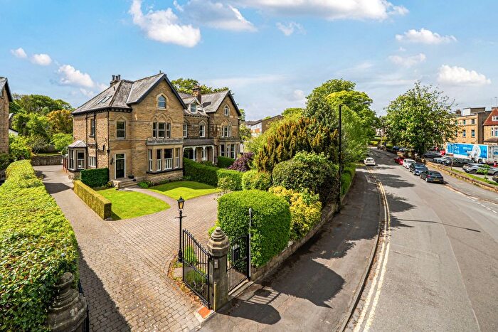 5 Bedroom Detached House To Rent In Queens Road, Harrogate, North Yorkshire, HG2