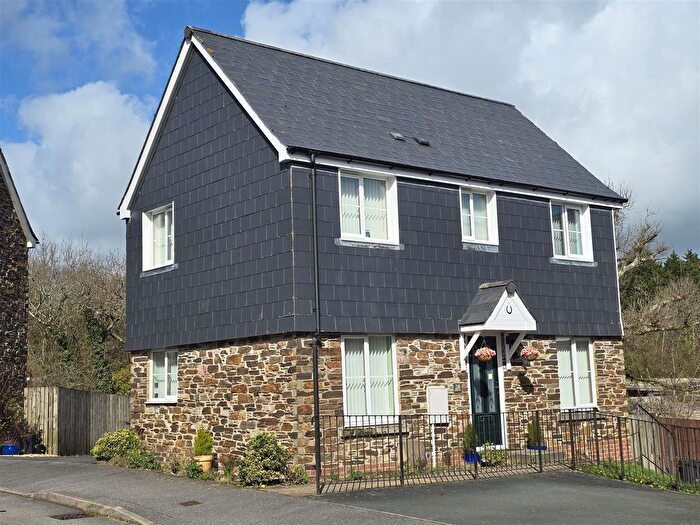 3 Bedroom Detached House For Sale In Kit Hill View, Launceston, PL15