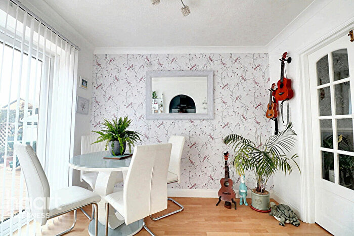3 Bedroom Semi-Detached House For Sale In Squires Court, Eastchurch, ME12