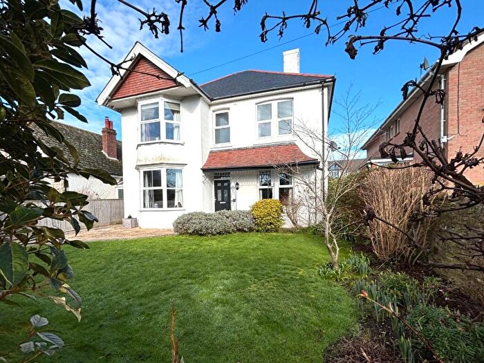 5 Bedroom Detached House For Sale In Victoria Avenue, Swanage, Dorset, BH19