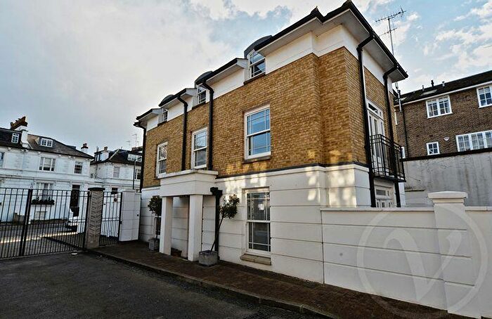 5 Bedroom Detached House To Rent In Acacia Road, St Johns Wood, London, NW8