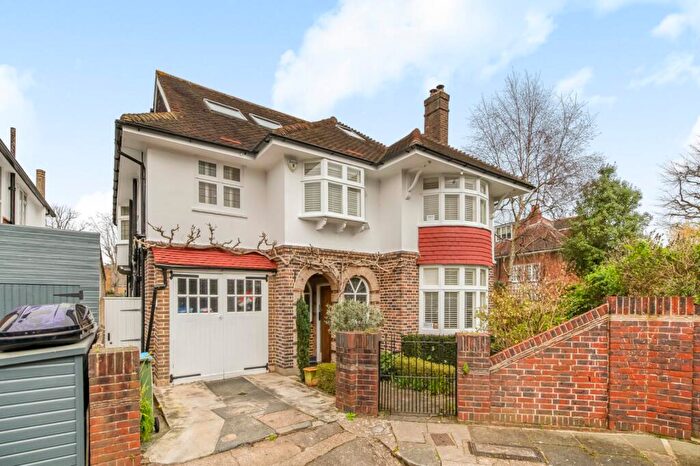 6 Bedroom Detached House For Sale In Westhay Gardens, Parkside, SW14