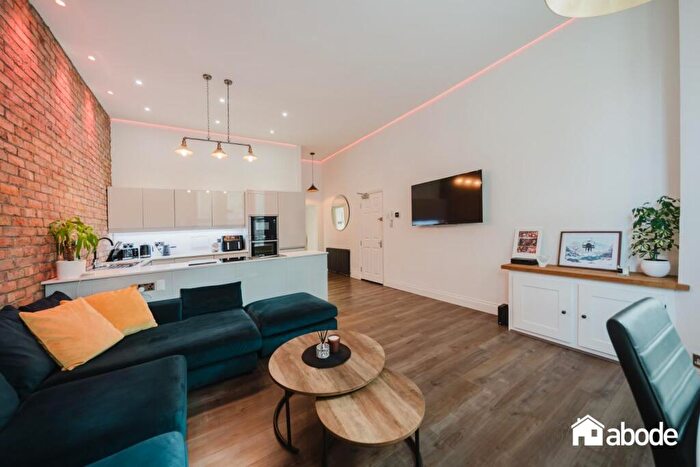 3 Bedroom Apartment For Sale In Marmion Road, Aigburth, Liverpool, L17
