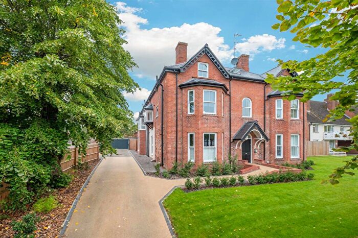 1 Bedroom Apartment For Sale In Apt. The Elms, High Street, Henley-In-Arden, B95