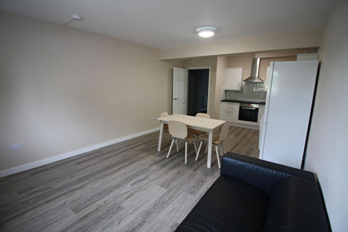 2 Bedroom Flat To Rent In Prior Derem Walk (Flat ), Coventry, CV4