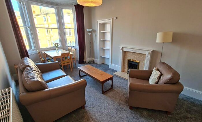2 Bedroom Flat To Rent In Comiston Road, Morningside, Edinburgh, EH10