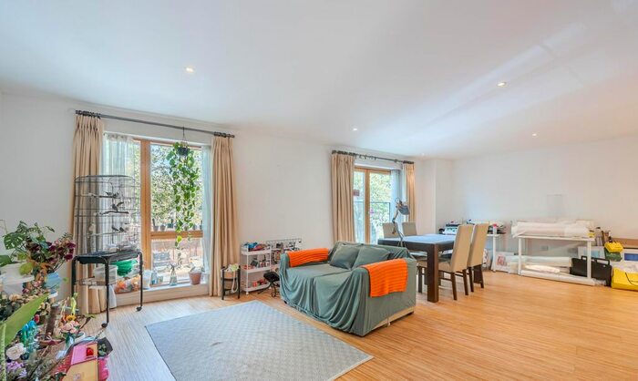 1 Bedroom Flat To Rent In Wingate Square, London, SW4