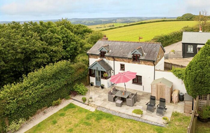 2 Bedroom Detached House For Sale In Gammaton, Bideford, EX39