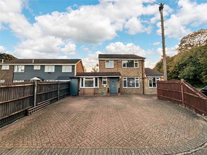 4 Bedroom Detached House For Sale In Ploughmans Way, Rainham, Kent, ME8