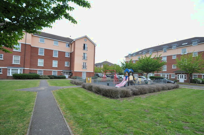 2 Bedroom Apartment To Rent In Merrifield Court, Welwyn Garden City, AL7