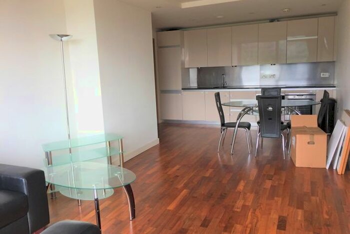 2 Bedroom Flat To Rent In City Lofts, The Quays, Salford, M50