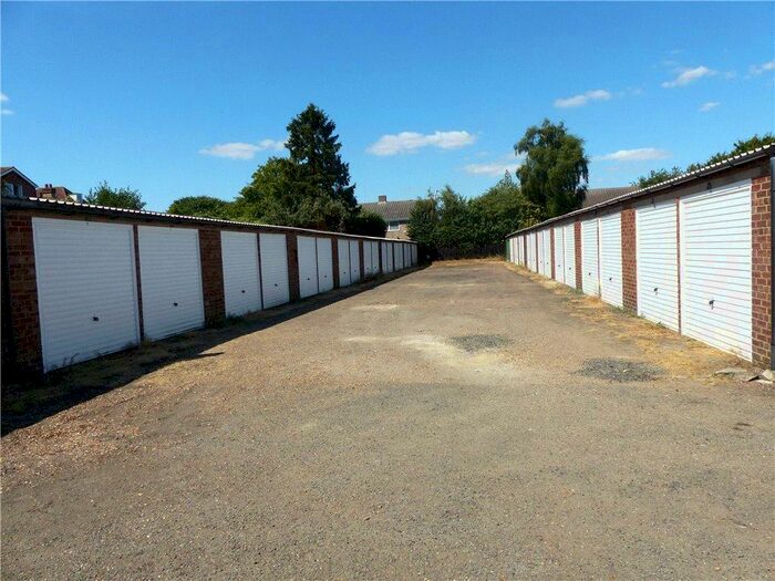 Property To Rent In Garage, , Goldington Road, MK40