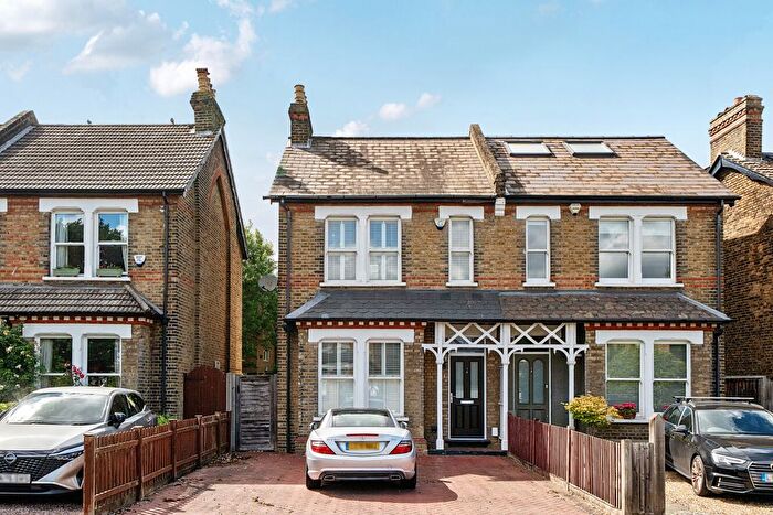 3 Bedroom Semi Detached House For Sale In Kent House Road, Beckenham, BR3