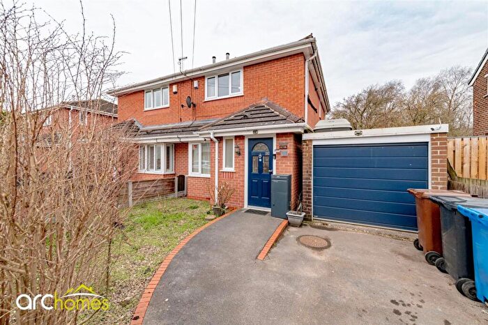 3 Bedroom House For Sale In Crawford Avenue, Tyldesley, M29