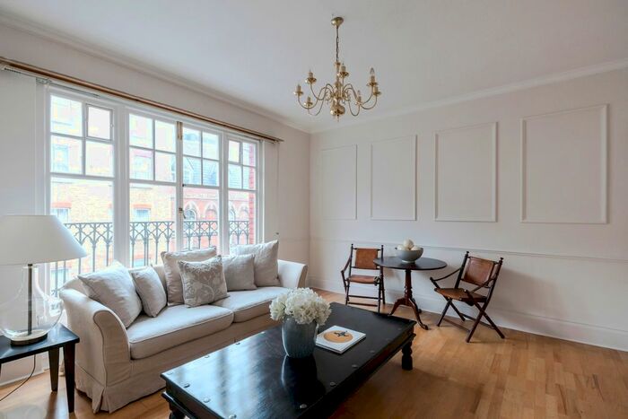 2 Bedroom Flat To Rent In Chiltern Street, London, W1U