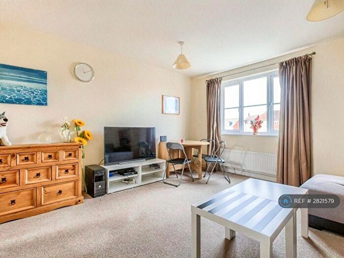 2 Bedroom Flat To Rent In Milton Road, Stratford-Upon-Avon, CV37