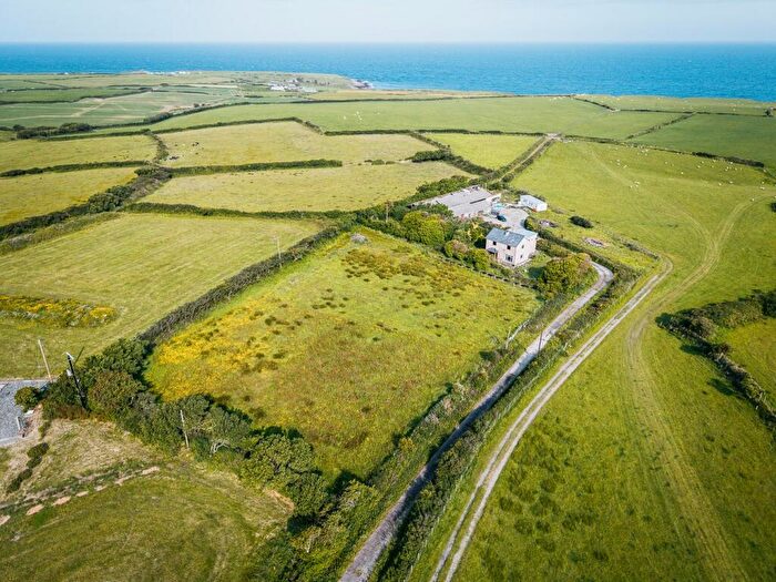 3 Bedroom Detached House For Sale In Rhoshirwaun, Pwllheli, LL53