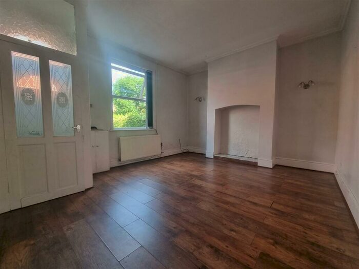 2 Bedroom End Of Terrace House To Rent In Croft Street, Stalybridge, SK15