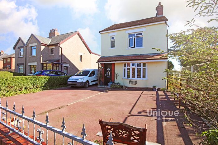 2 Bedroom Detached House For Sale In Pilling Lane, Poulton-Le-Fylde, FY6