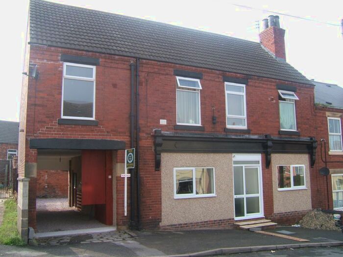 1 Bedroom Flat To Rent In Flat, Queen Street, Pilsley, S45