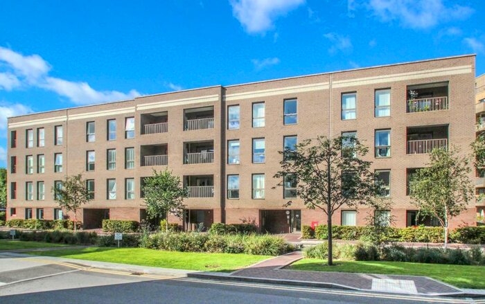 1 Bedroom Flat To Rent In Adenmore Road, Catford, London, SE6