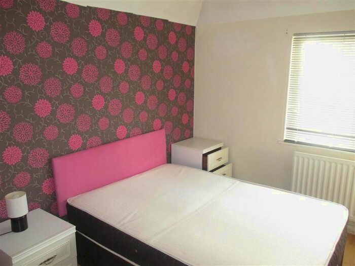 2 Bedroom Flat To Rent In Carlton Road, Nottingham NG3